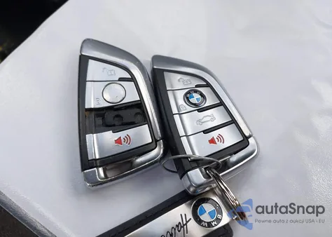 2020 BMW 740I xDrive z USA, uszkodzony, nr VIN WBA7T4C08LCD35616